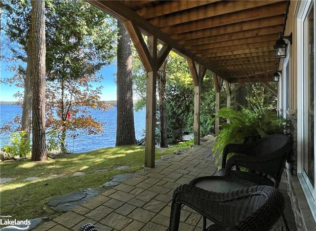 There are plenty of spaces from which to relax, soak up the sun and enjoy all that cottage life has to offer. | Image 26