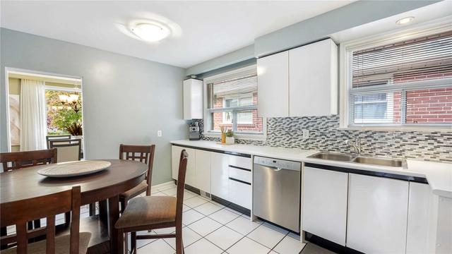 46 Archerhill Dr, House detached with 3 bedrooms, 2 bathrooms and 4 parking in Toronto ON | Image 13
