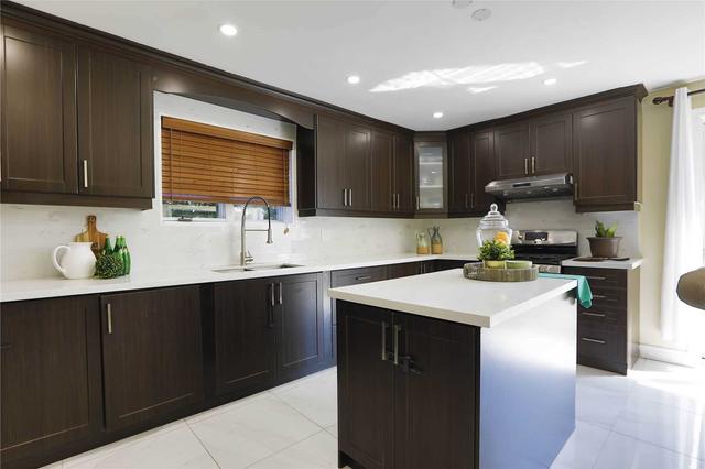 37 Fulham St, House detached with 5 bedrooms, 6 bathrooms and 10 parking in Toronto ON | Image 24