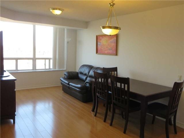 812 - 3088 Kennedy Rd, Condo with 2 bedrooms, 2 bathrooms and 1 parking in Toronto ON | Image 2