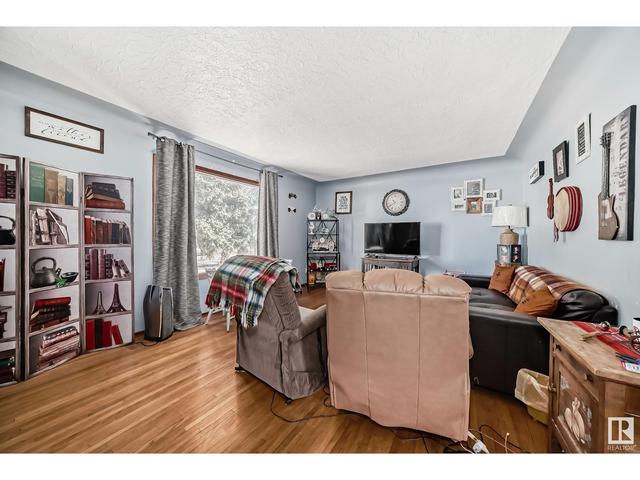 13003 Sherbrooke Av Nw, House detached with 5 bedrooms, 2 bathrooms and null parking in Edmonton AB | Image 6