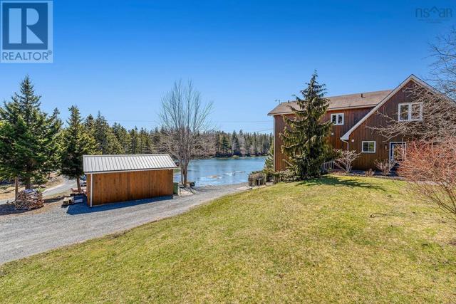 40 Whynacht Cove Road, House detached with 3 bedrooms, 2 bathrooms and null parking in Lunenburg MD NS | Image 1