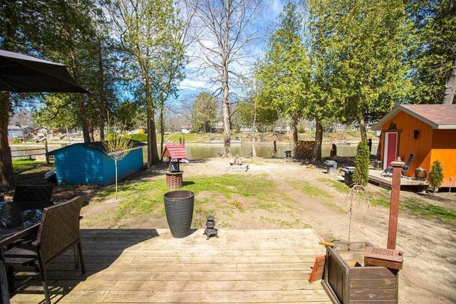 578 Oxbow Park Dr, House detached with 2 bedrooms, 1 bathrooms and 8 parking in Wasaga Beach ON | Image 10