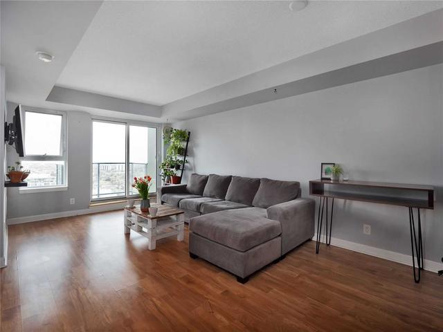 3203 - 190 Borough Dr, Condo with 1 bedrooms, 1 bathrooms and 1 parking in Toronto ON | Image 3
