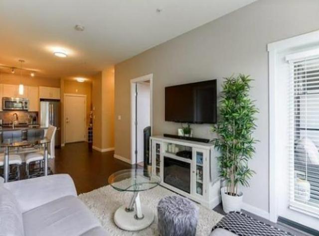 315 - 2855 156 Street, Condo with 2 bedrooms, 2 bathrooms and 1 parking in Surrey BC | Card Image