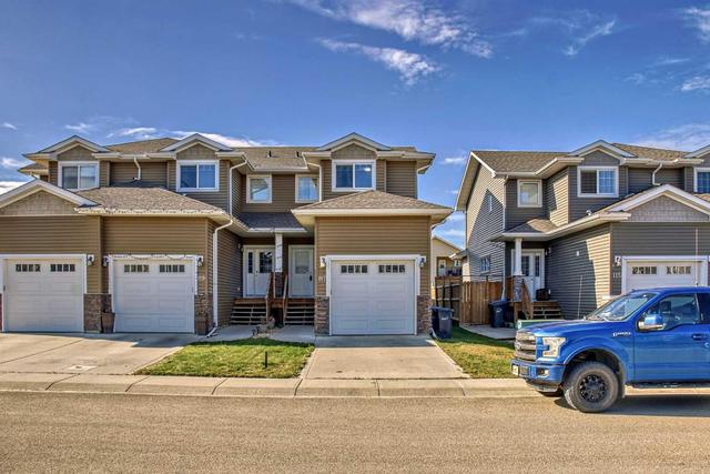 117 Henderson Crescent, Home with 3 bedrooms, 1 bathrooms and 2 parking in Penhold AB | Image 36