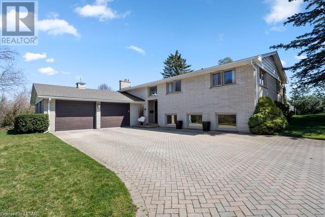 688 Westmount Hills Drive, House detached with 4 bedrooms, 1 bathrooms and 10 parking in London ON | Image 1