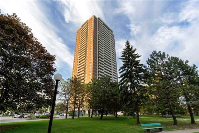 1304 - 10 Tangreen Crt, Condo with 3 bedrooms, 2 bathrooms and 1 parking in Toronto ON | Image 2