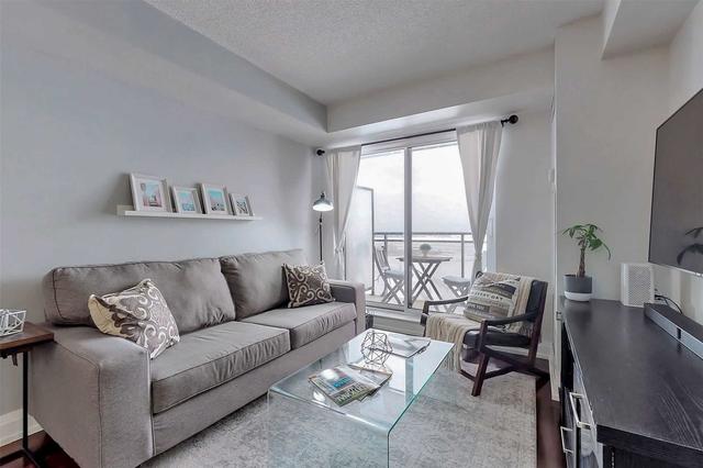 908 - 1070 Sheppard Ave W, Condo with 1 bedrooms, 2 bathrooms and 1 parking in Toronto ON | Image 1