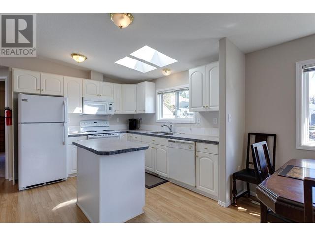 69 - 1750 Lenz Road, House other with 3 bedrooms, 2 bathrooms and null parking in West Kelowna BC | Image 13