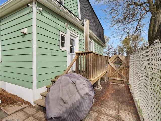 1075 Pine Street, House detached with 2 bedrooms, 1 bathrooms and null parking in London ON | Image 18