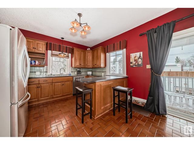 5610 111 Av Nw, House detached with 4 bedrooms, 3 bathrooms and 6 parking in Edmonton AB | Image 13