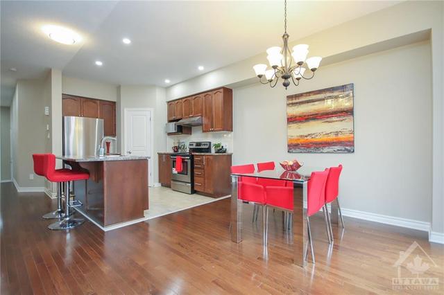 213 Butterfly Walk, Townhouse with 3 bedrooms, 2 bathrooms and 3 parking in Ottawa ON | Image 7