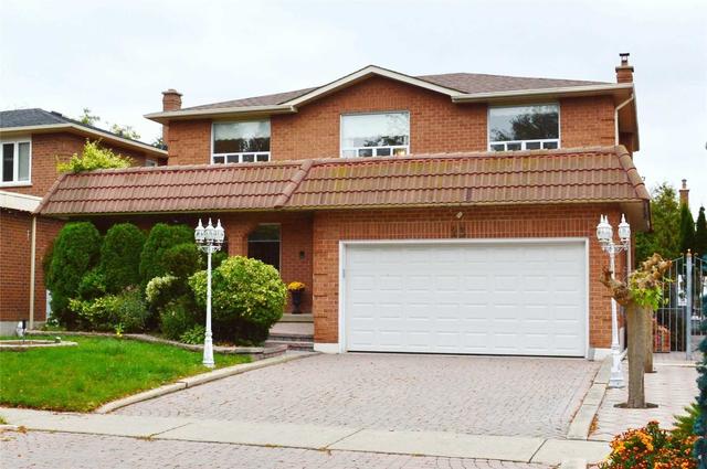23 Arrowhead Dr, House detached with 4 bedrooms, 4 bathrooms and 4 parking in Vaughan ON | Image 1