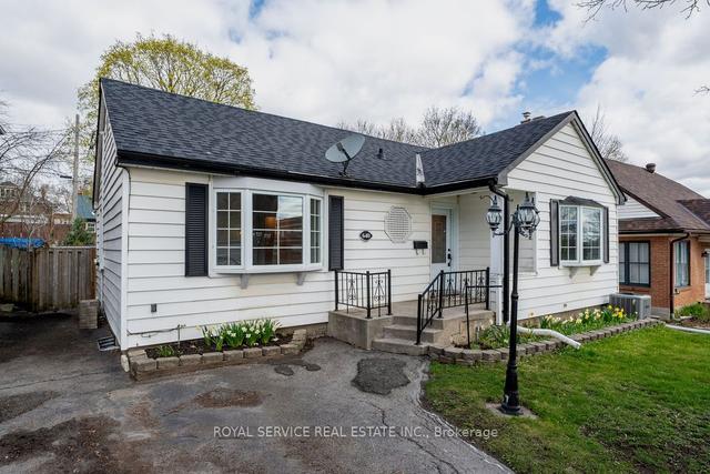 640 Sherbrooke St, House detached with 2 bedrooms, 1 bathrooms and 2 parking in Peterborough ON | Image 12