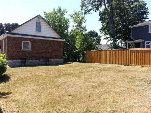 32 Joseph St, House detached with 3 bedrooms, 2 bathrooms and 3 parking in Markham ON | Image 18