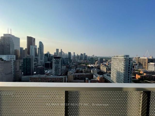 3802 - 55 Cooper St, Condo with 1 bedrooms, 1 bathrooms and 0 parking in Toronto ON | Image 10