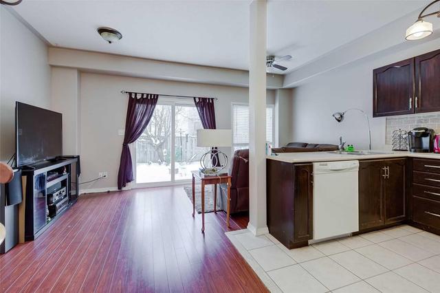 8 - 488 Yonge St, House attached with 3 bedrooms, 2 bathrooms and 1 parking in Barrie ON | Image 4