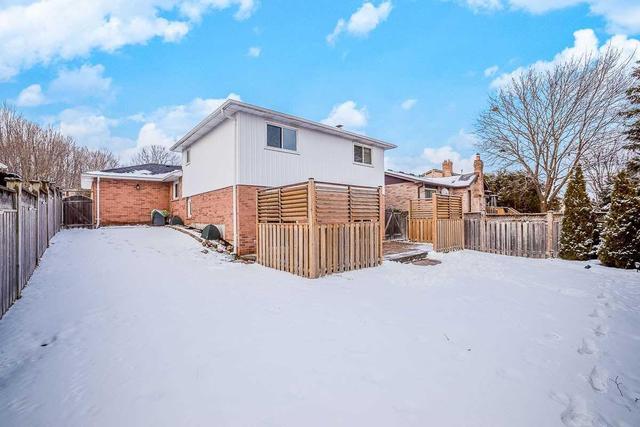 438 Bristol Rd, House detached with 4 bedrooms, 2 bathrooms and 2 parking in Newmarket ON | Image 14