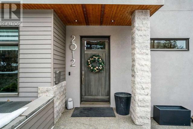 2012 29 Avenue Sw, House detached with 5 bedrooms, 5 bathrooms and 3 parking in Calgary AB | Image 3
