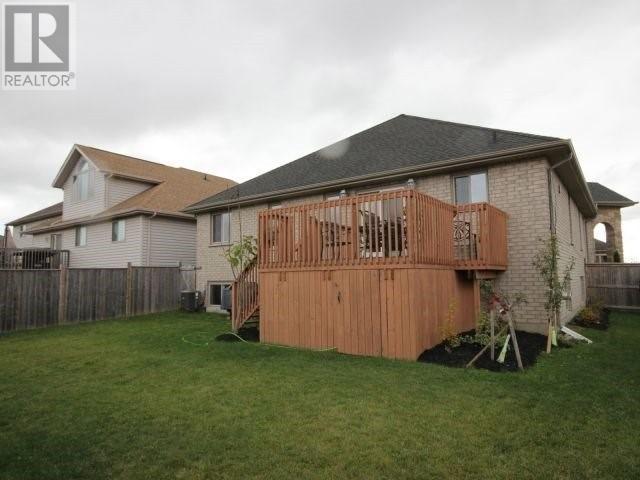 1657 Seymour Cres, House detached with 3 bedrooms, 3 bathrooms and 4 parking in London ON | Image 12