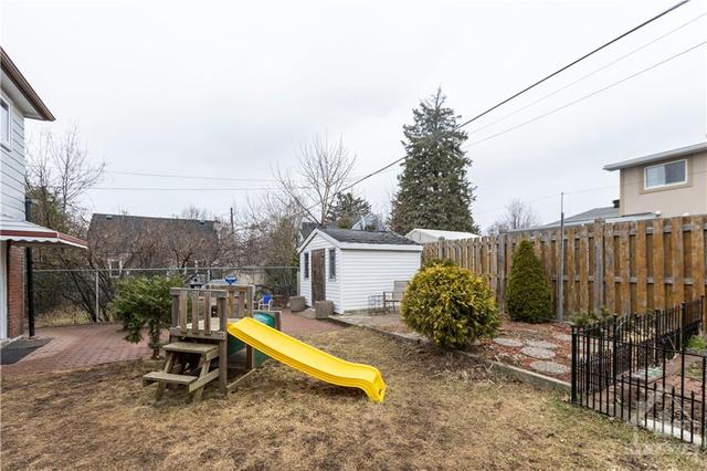 1261 Ridgemont Avenue, House detached with 4 bedrooms, 2 bathrooms and 5 parking in Ottawa ON | Image 28