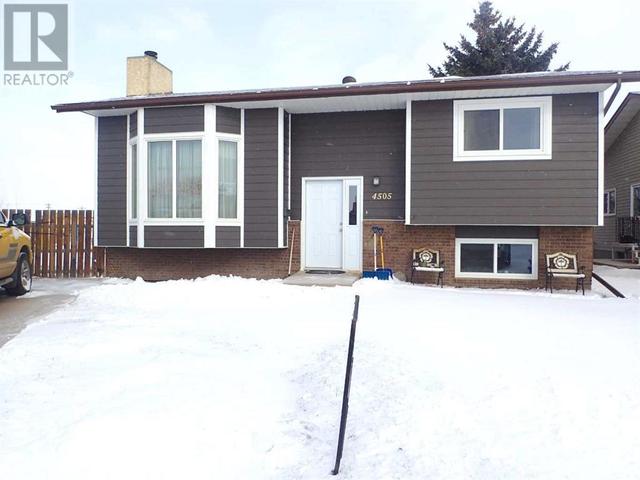 4505 Haven Place, House detached with 4 bedrooms, 3 bathrooms and 2 parking in Taber AB | Image 2