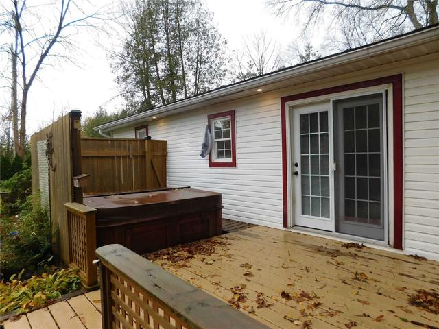3907 Ruth Rd, House detached with 3 bedrooms, 1 bathrooms and 10 parking in Innisfil ON | Image 7