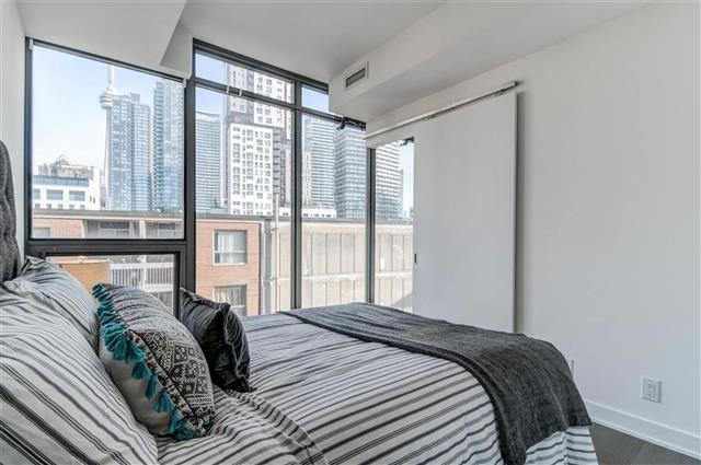 710 - 15 Beverley St, Condo with 2 bedrooms, 2 bathrooms and 1 parking in Toronto ON | Image 11