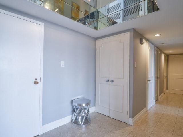 1002 - 900 Yonge St, Condo with 2 bedrooms, 2 bathrooms and 1 parking in Toronto ON | Image 7