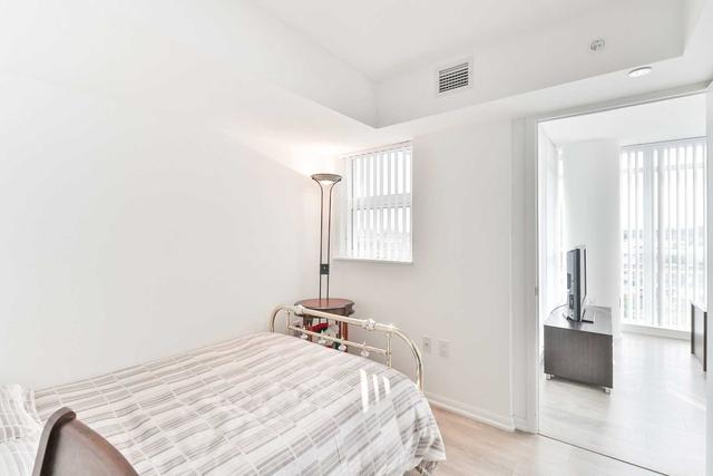445 - 830 Lawrence Ave W, Condo with 2 bedrooms, 2 bathrooms and 1 parking in Toronto ON | Image 5