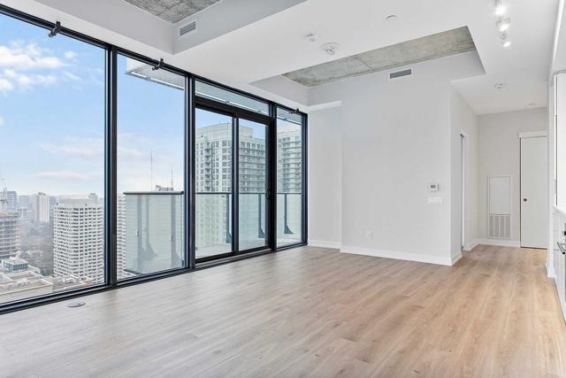 2909 - 161 Roehampton Ave, Condo with 2 bedrooms, 2 bathrooms and 0 parking in Toronto ON | Image 2