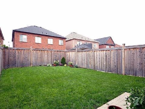 5479 Fudge Terr, House semidetached with 3 bedrooms, 3 bathrooms and 2 parking in Mississauga ON | Image 7