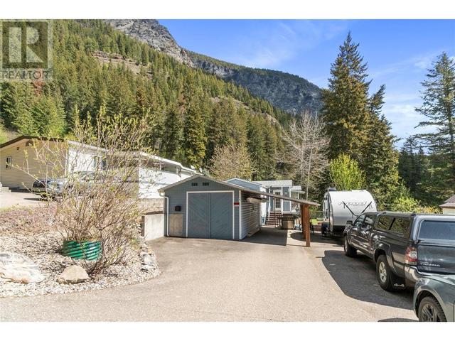 4 - 3959 Sunnybrae Canoe Point Road, House other with 3 bedrooms, 1 bathrooms and 4 parking in Columbia Shuswap C BC | Image 29