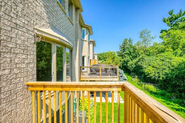 2233 Rockingham Dr, House attached with 3 bedrooms, 4 bathrooms and 6 parking in Oakville ON | Image 10