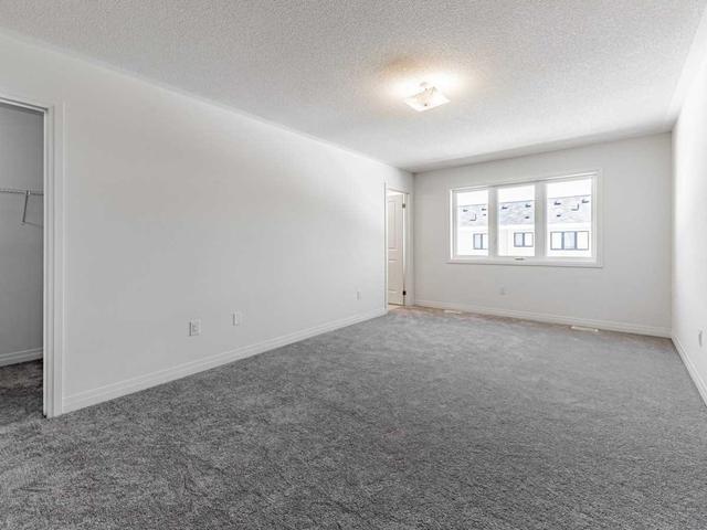 106 Caspian Sq, House attached with 3 bedrooms, 3 bathrooms and 2 parking in Clarington ON | Image 13