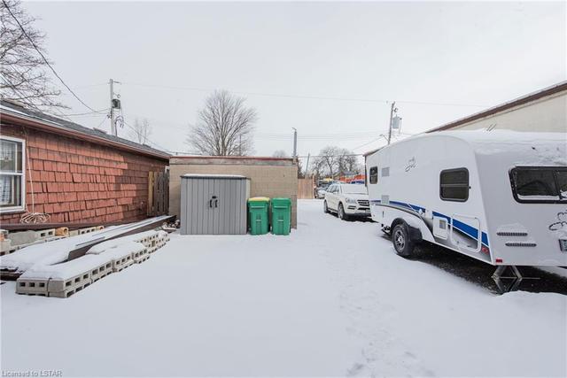 211 Main Street, House detached with 2 bedrooms, 2 bathrooms and 5 parking in Southwest Middlesex ON | Image 45