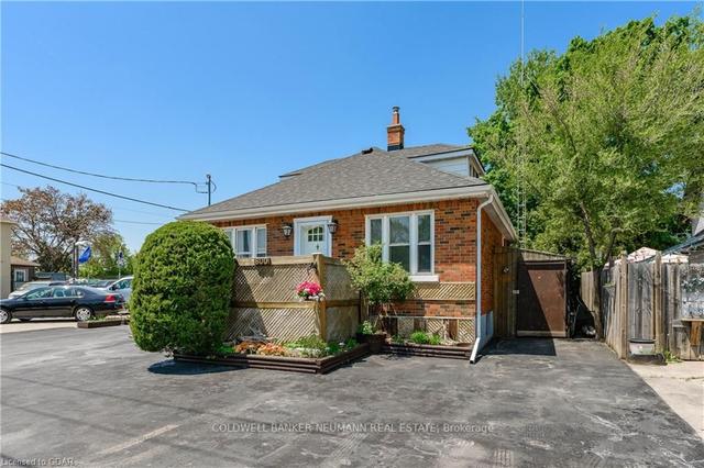 600 York Rd, House detached with 2 bedrooms, 1 bathrooms and 15.5 parking in Guelph ON | Image 23