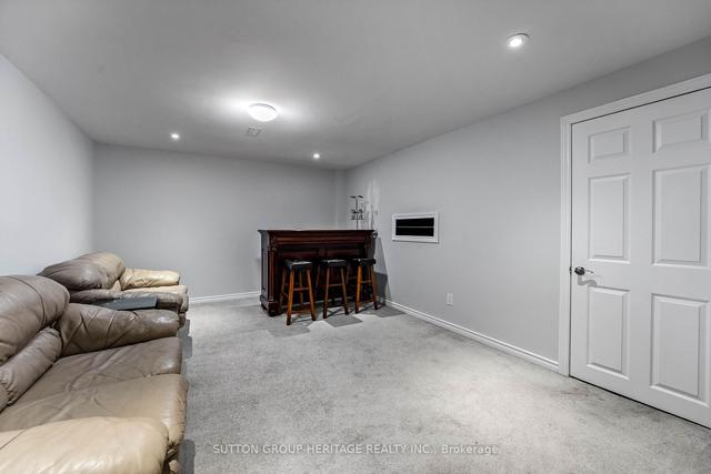 167 - 120 Nonquon Rd, Townhouse with 3 bedrooms, 1 bathrooms and 1 parking in Oshawa ON | Image 19