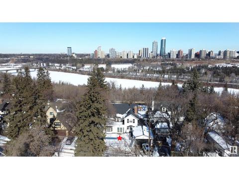 11619 Saskatchewan Dr Nw, House detached with 3 bedrooms, 3 bathrooms and null parking in Edmonton AB | Card Image
