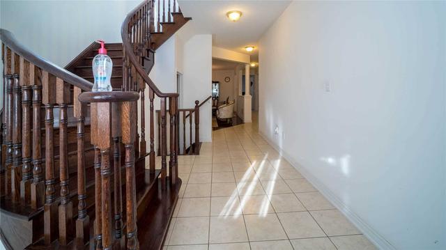 26 Newington Cres, House detached with 4 bedrooms, 5 bathrooms and 6 parking in Brampton ON | Image 34