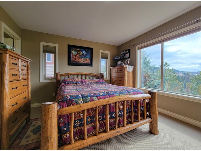 15 - 4878 Ridge Road, House attached with 3 bedrooms, 4 bathrooms and 1 parking in Radium Hot Springs BC | Image 36