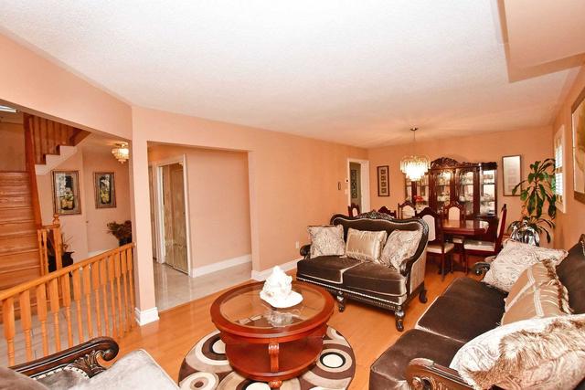 13 Trailridge Dr, House detached with 5 bedrooms, 4 bathrooms and 6 parking in Brampton ON | Image 39