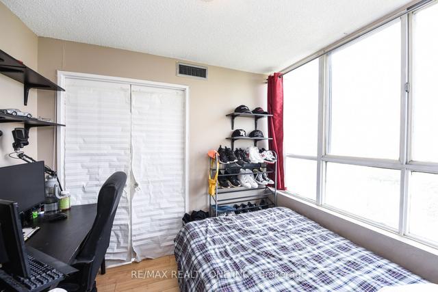 sph11 - 3695 Kaneff Cres, Condo with 2 bedrooms, 2 bathrooms and 2 parking in Mississauga ON | Image 19