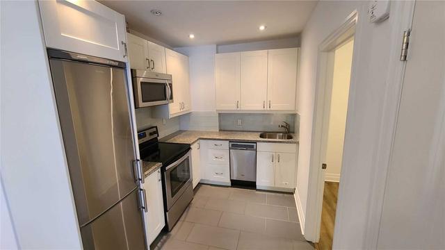 330 Harbord St, House detached with 1 bedrooms, 1 bathrooms and 0 parking in Toronto ON | Image 8
