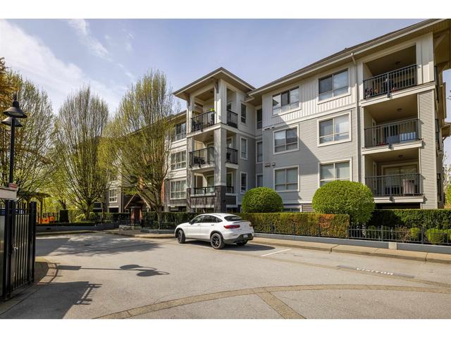 d312 - 8929 202 Street, Condo with 2 bedrooms, 2 bathrooms and 1 parking in Langley BC | Image 2