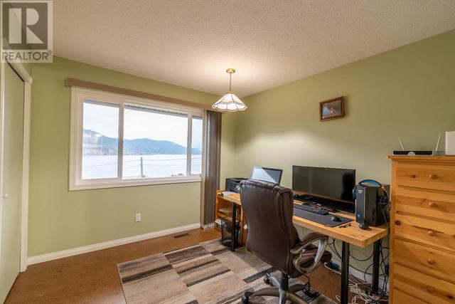 7715 Tronson Road, House detached with 5 bedrooms, 3 bathrooms and 6 parking in Vernon BC | Image 36