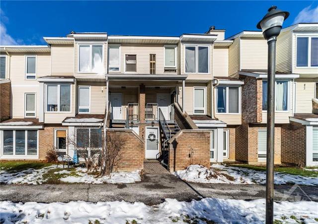 209 Woodfield Drive, House attached with 2 bedrooms, 2 bathrooms and 1 parking in Ottawa ON | Image 1