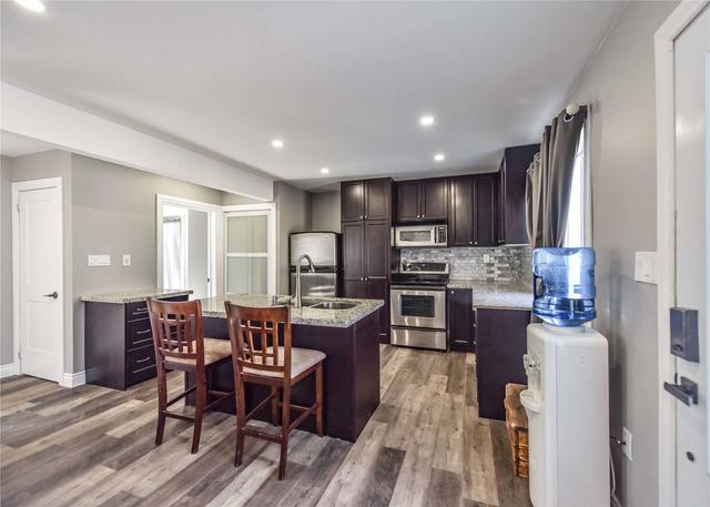 960 Memorial Ave, House detached with 2 bedrooms, 2 bathrooms and 6 parking in Oro Medonte ON | Image 13