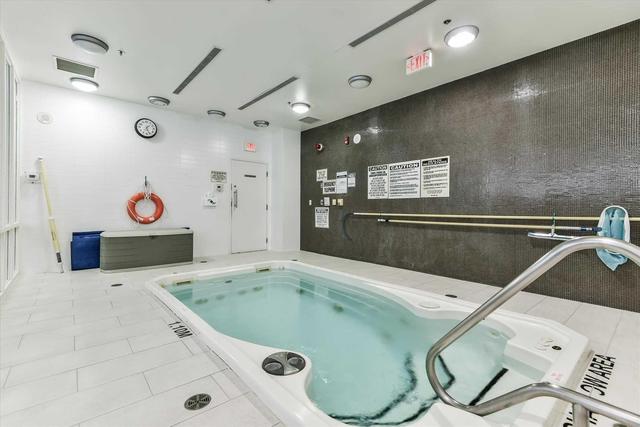 727 - 21 Nelson St, Condo with 1 bedrooms, 1 bathrooms and null parking in Toronto ON | Image 19